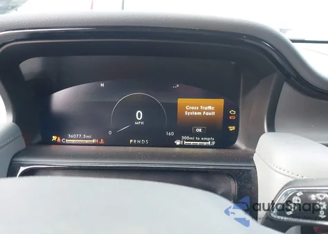 2021 Lincoln Nautilus Reserve z USA, uszkodzony, nr VIN 2LMPJ8KP4MBL10743